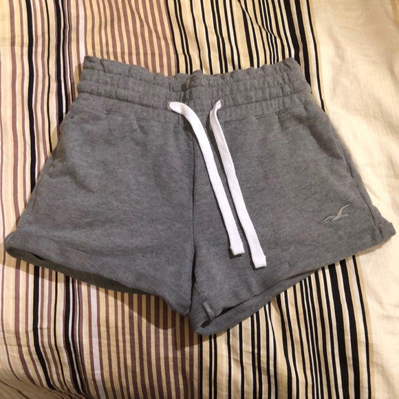 Hollister Pants - Hollister Shorts